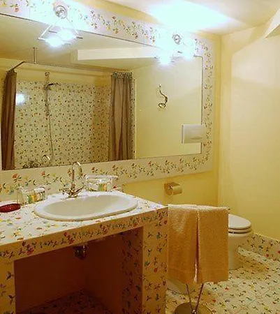 Villa Sleeps 8 Pool Air Con Wifi T802301 *