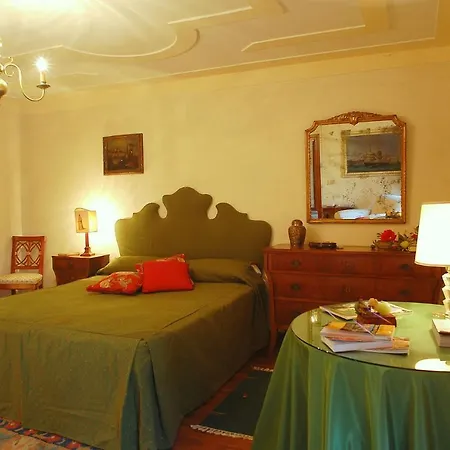 Sleeps 8 Pool Air Con Wifi T802301 *